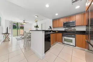 610 Clematis St, West Palm Beach, FL 33401 - Photo 2