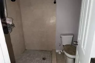 701 N 9th St, Fort Pierce, FL 34950 - Photo 10