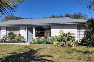 841 NW Riverside Dr, Port Saint Lucie, FL 34983 - Photo 16