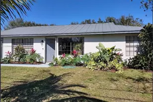 841 NW Riverside Dr, Port Saint Lucie, FL 34983 - Photo 2