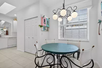 9848 Crescent View Drive S, Boynton Beach, FL 33437 - Photo 10