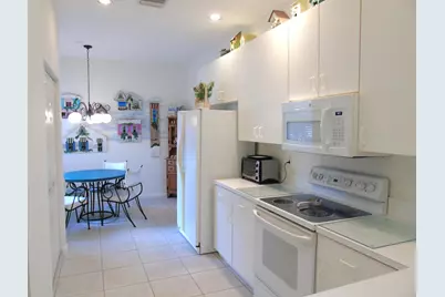 9848 Crescent View Drive S, Boynton Beach, FL 33437 - Photo 6