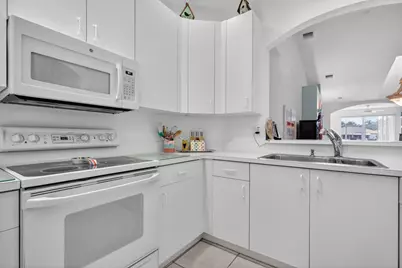 9848 Crescent View Drive S, Boynton Beach, FL 33437 - Photo 8