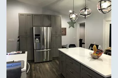 916 SE 5th Street, Stuart, FL 34994 - Photo 2