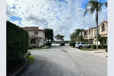 6787 Via Regina, Boca Raton, FL 33433 - Photo 32