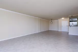 1000 Spanish River Rd, Boca Raton, FL 33432 - Photo 16