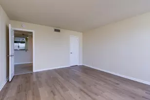 1000 Spanish River Rd, Boca Raton, FL 33432 - Photo 24