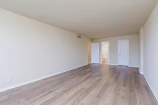 1000 Spanish River Rd, Boca Raton, FL 33432 - Photo 30