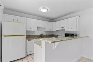 226 Alemeda Dr, Palm Springs, FL 33461 - Photo 8