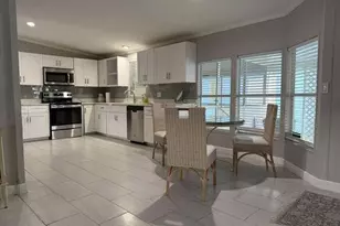 6085 Seashore Dr, Atlantis, FL 33462 - Photo 4