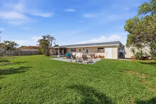 305 Circle E, Jupiter, FL 33458 - Photo 32