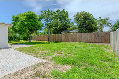 1717 16th Court N, Lake Worth Beach, FL 33460 - Photo 40