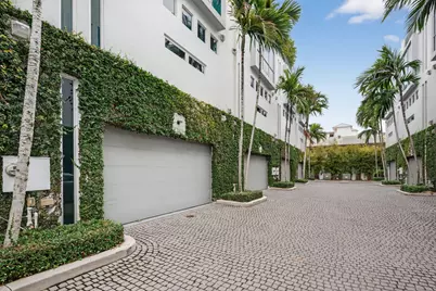 2743 NE 1st Street, Pompano Beach, FL 33062 - Photo 24