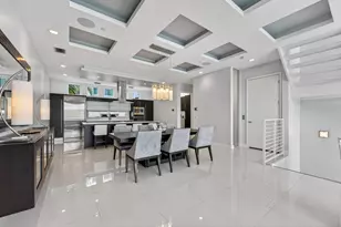 2743 NE 1st St, Pompano Beach, FL 33062 - Photo 10