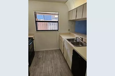 503 Springdale Circle #50c, Palm Springs, FL 33461 - Photo 8