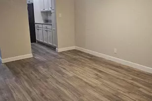 201 Manatee Ln, Fort Pierce, FL 34982 - Photo 10