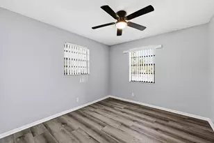 1565 W 28th St, Riviera Beach, FL 33404 - Photo 2