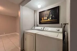5844 Blueberry Ct, Lauderhill, FL 33313 - Photo 10