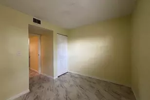 5844 Blueberry Ct, Lauderhill, FL 33313 - Photo 16