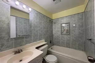 5844 Blueberry Ct, Lauderhill, FL 33313 - Photo 18