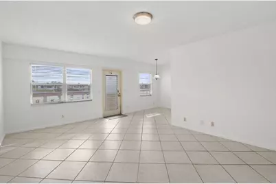 124 Preston C, Boca Raton, FL 33434 - Photo 6