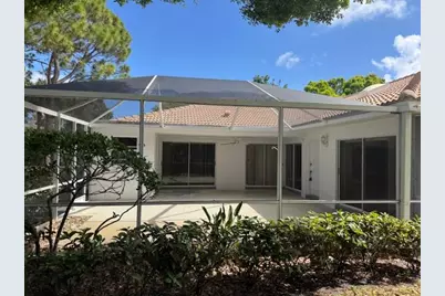7901 Chapman Oak Court, Palm Beach Gardens, FL 33410 - Photo 2