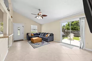 10552 Bobbie Ln, Royal Palm Beach, FL 33411 - Photo 16