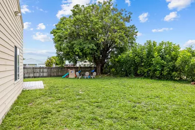 10552 Bobbie Lane, Royal Palm Beach, FL 33411 - Photo 22