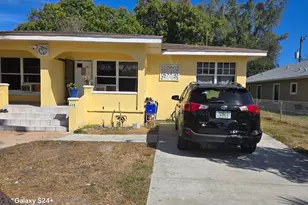 606 S Pine St, Lake Worth, FL 33460 - Photo 2