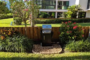 1640 12 Oaks Way, North Palm Beach, FL 33408 - Photo 16