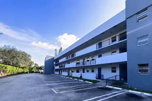 1630 Embassy Dr, West Palm Beach, FL 33401 - Photo 1