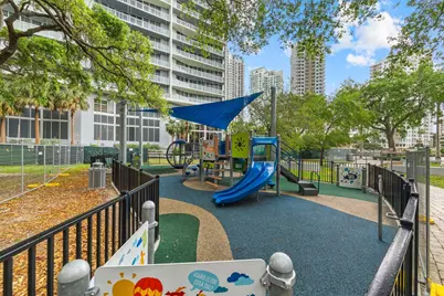 485 Brickell Avenue #2506, Miami, FL 33131 - Photo 4