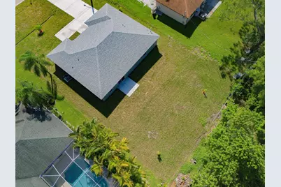 574 NW Bayshore Boulevard, Port Saint Lucie, FL 34983 - Photo 8