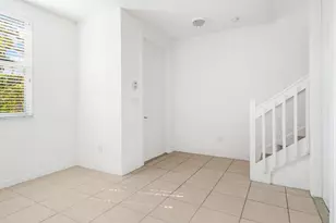 500 Pacific Grove Dr, West Palm Beach, FL 33401 - Photo 8