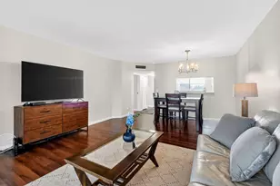 3661 Via Poinciana, Lake Worth, FL 33467 - Photo 12