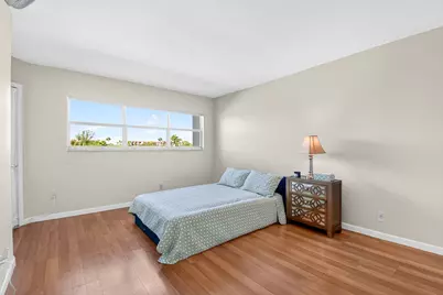 3661 Via Poinciana #410, Lake Worth, FL 33467 - Photo 26