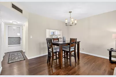 3661 Via Poinciana #410, Lake Worth, FL 33467 - Photo 8