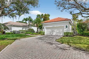 2107 NW 62nd Dr, Boca Raton, FL 33496 - Photo 2