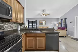 1172 Grandview Cir, Royal Palm Beach, FL 33411 - Photo 10