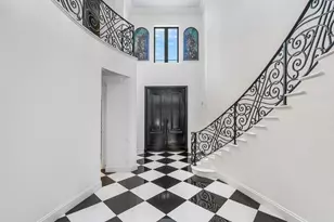 7172 Valencia Dr, Boca Raton, FL 33433 - Photo 6