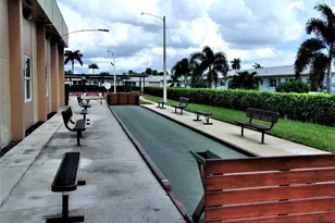 2990 Crosley Dr E, West Palm Beach, FL 33415 - Photo 36