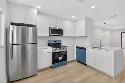 300 W Hidden Valley Boulevard #308, Boca Raton, FL 33487 - Photo 2