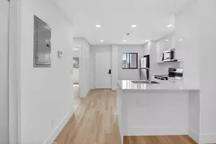 300 W Hidden Valley Blvd, Boca Raton, FL 33487 - Photo 18