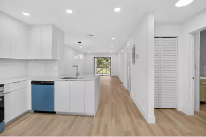 300 W Hidden Valley Boulevard #308, Boca Raton, FL 33487 - Photo 8