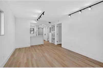 400 W Hidden Valley Boulevard #406, Boca Raton, FL 33487 - Photo 6