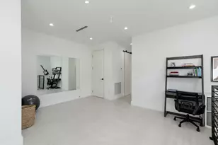 1123 NE 12th Ave, Fort Lauderdale, FL 33304 - Photo 14