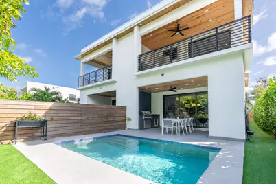 1123 NE 12th Avenue #A, Fort Lauderdale, FL 33304 - Photo 1