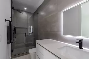 1123 NE 12th Ave, Fort Lauderdale, FL 33304 - Photo 20