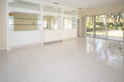 199 E Tall Oaks Circle, Palm Beach Gardens, FL 33410 - Photo 10