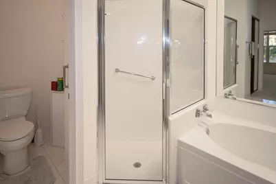 199 E Tall Oaks Circle, Palm Beach Gardens, FL 33410 - Photo 16